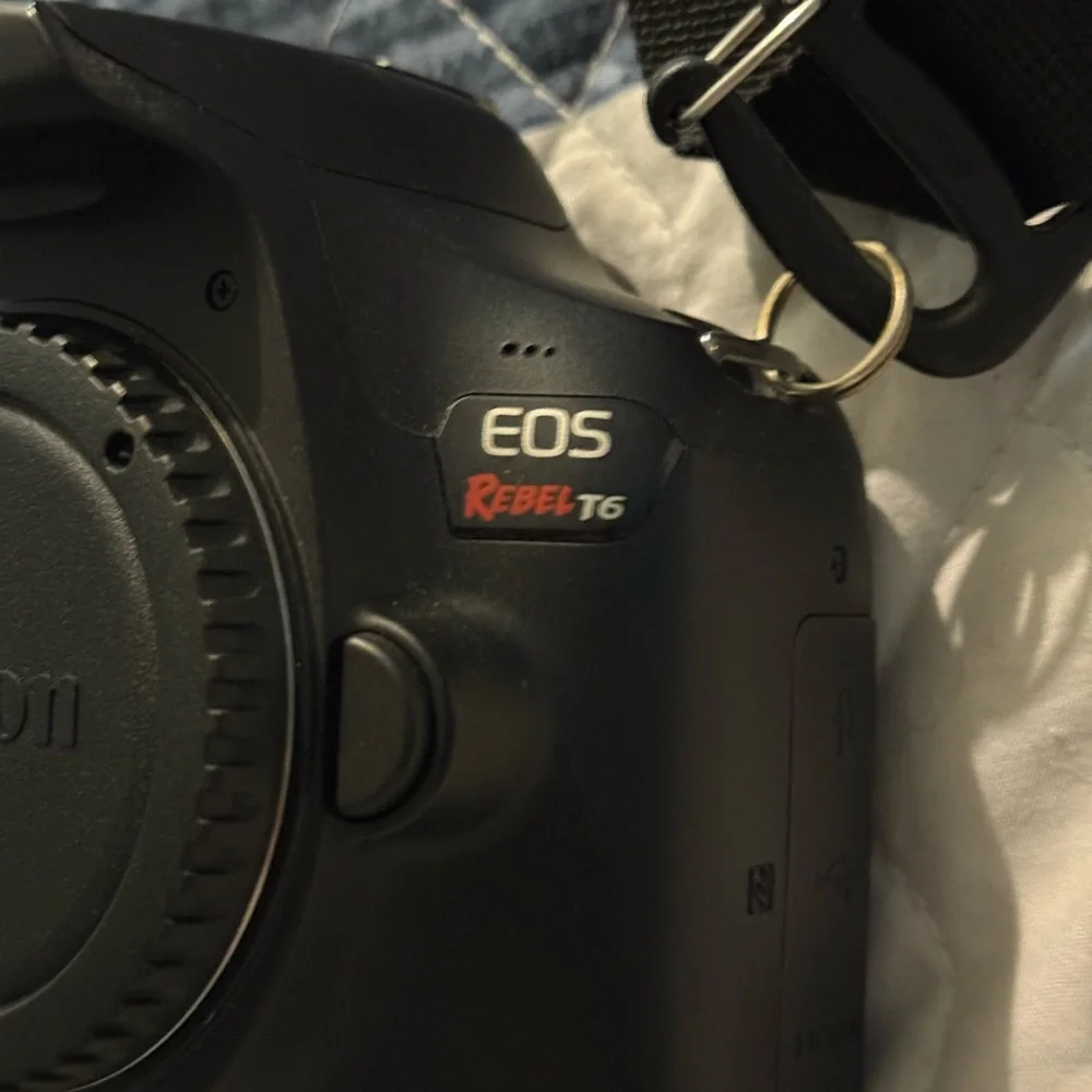 Canon Black Digital Camera Professional DSLR